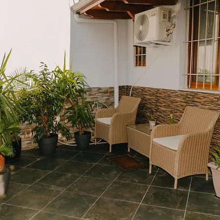 Peaceful In New Bazaar Villa Tirana